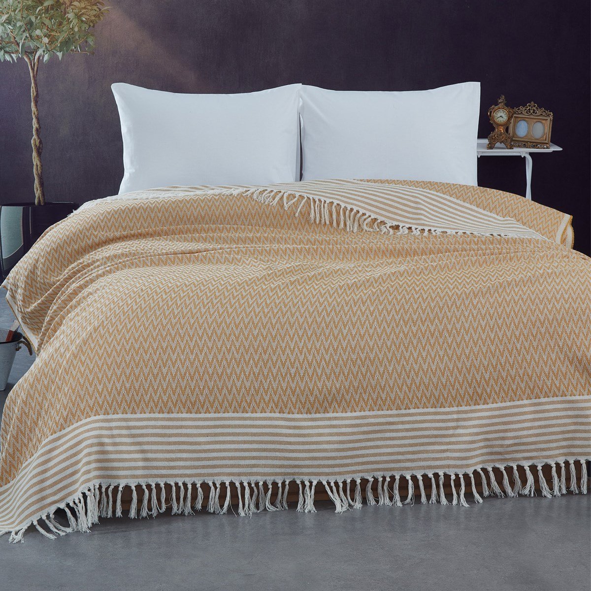 Vagonik Zigzag Kara Tezgah Dokuma Çift Kişilik Yatak Örtüsü - Hardal