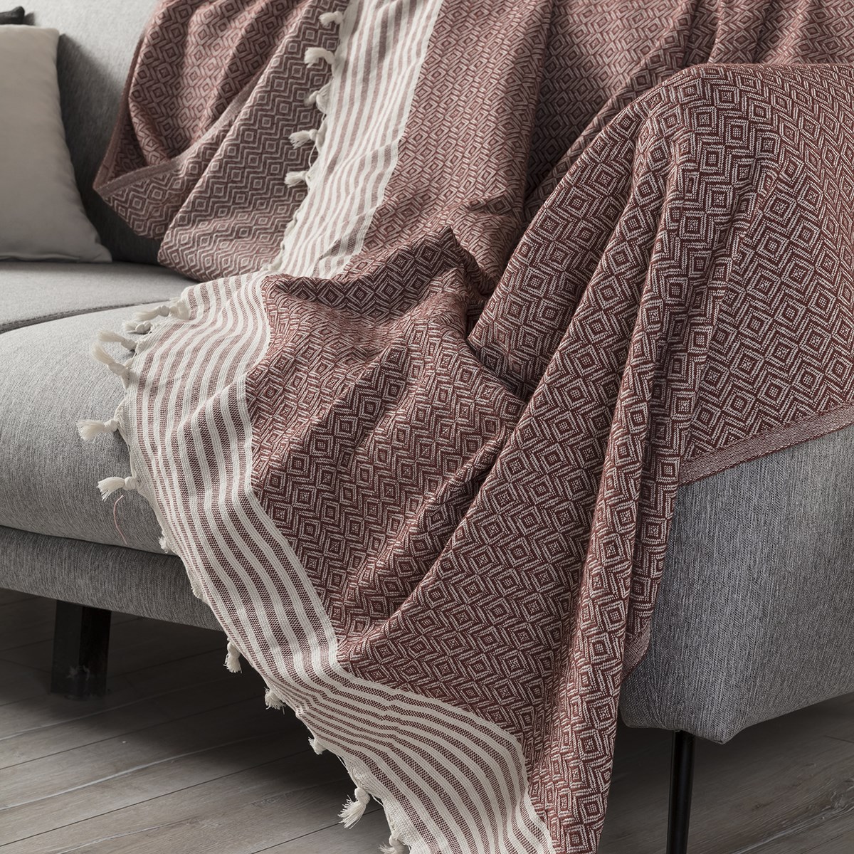 Vagonik Zümrüt Çok Amaçlı Sık Dokuma Bordo Koltuk Örtüsü 170x210 cm