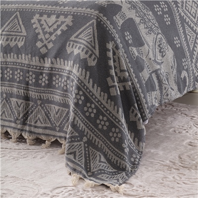 Vagonik Fil Desenli Çift Kişilik Yatak Örtüsü Jakarlı 200x230 Cm Gri
