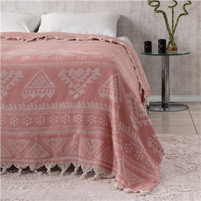 Vagonik Fil Desenli Çift Kişilik Yatak Örtüsü Jakarlı 200x230 Cm Pembe