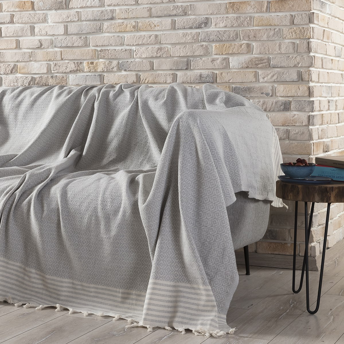 Zümrüt Çok Amaçlı Sık Dokuma Gri Koltuk Örtüsü 180x230 cm