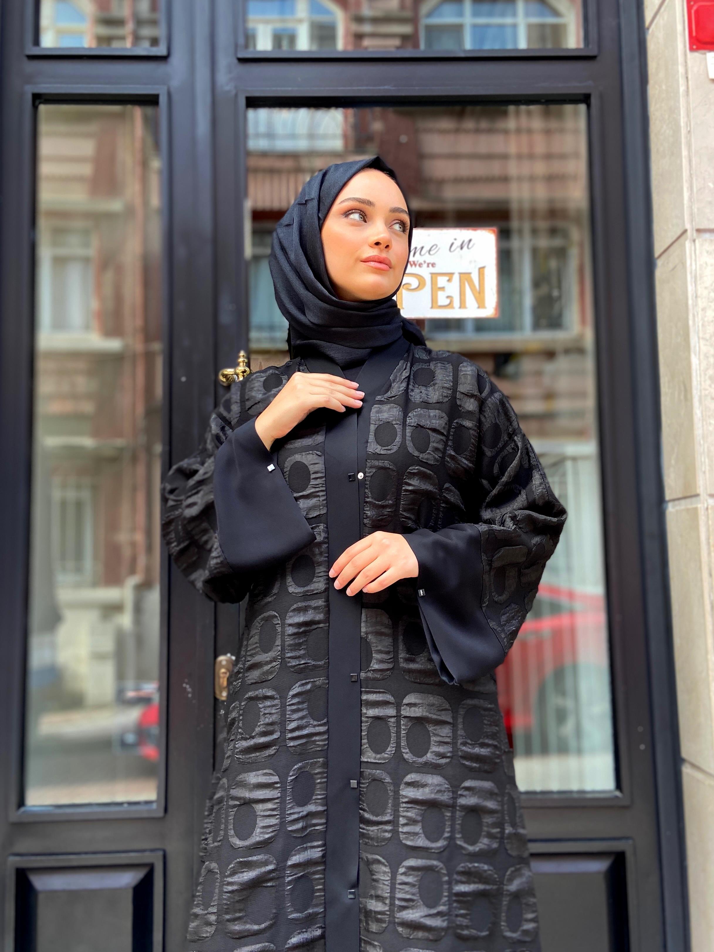 Desenli Keten pek Abaya Siyah