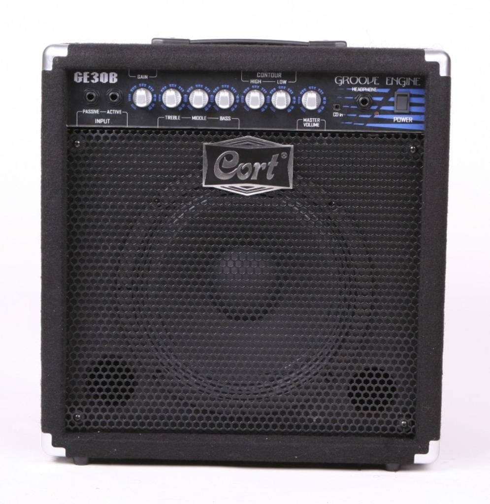 CORT GE30B BAS GİTAR AMFİSİ 30 WATT