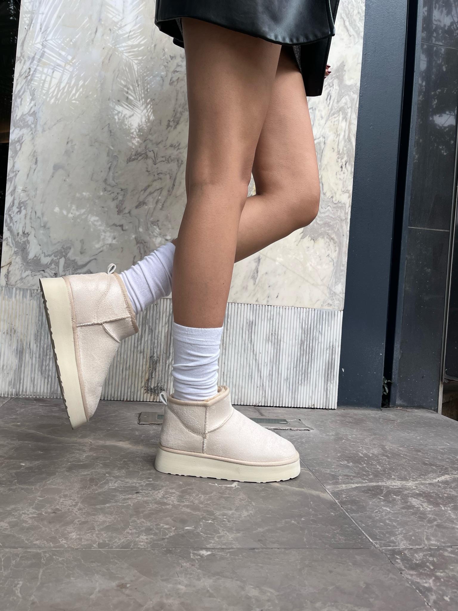 Ugg Beyaz Bot
