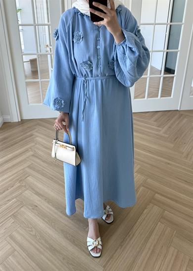 Aliza Çiçek İşlemeli Müslin Elbise Mavi