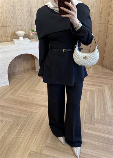Aura Pelerinli Takım Siyah