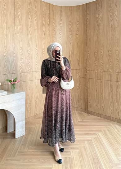 Belden Büzgülü Puantiyeli Elbise Kahverengi