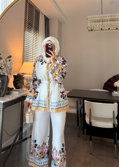 Ella Desenli Takım Sarı