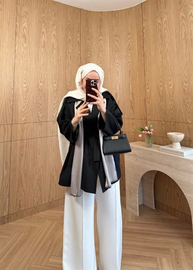 Eris Fularlı Kısa Trenç Siyah 