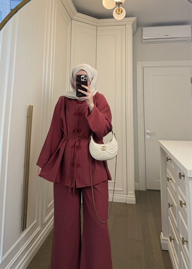 Galia Nakış Düğmeli Takım Mercan