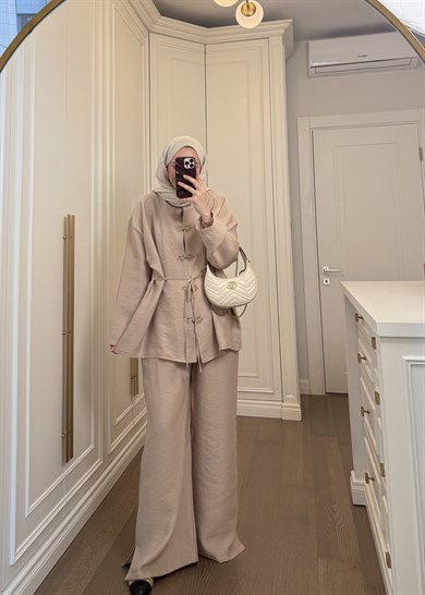 Galia Nakış Düğmeli Takım Taş 