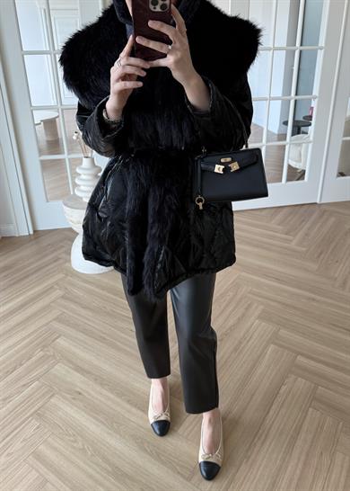 Geniş Kürk Yaka Detaylı Mont Siyah