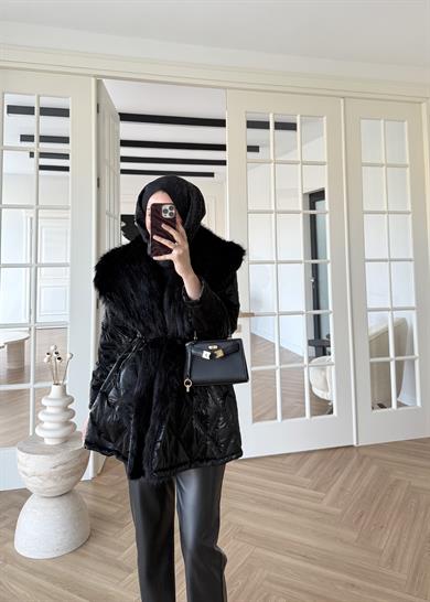 Geniş Kürk Yaka Detaylı Mont Siyah
