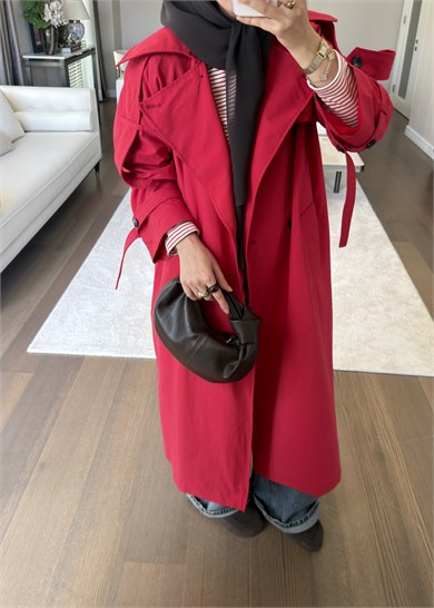 Geniş Yaka Kemerli Trençkot Kırmızı