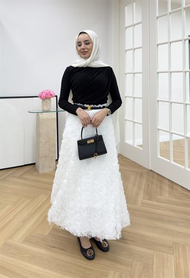 Gül Güpür Detaylı Etek Beyaz