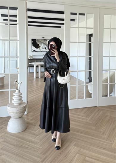 Gold Tokalı Deri Elbise Siyah