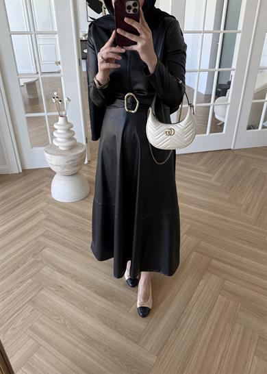 Gold Tokalı Deri Elbise Siyah