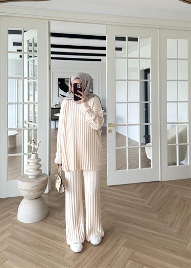 Kaşmir Triko Takım Vanilya