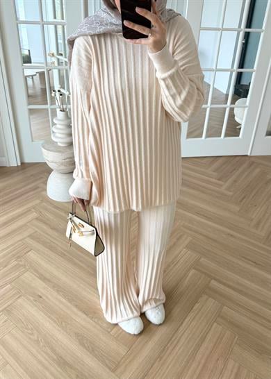 Kaşmir Triko Takım Vanilya