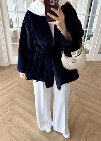 Geniş Yakalı Kaban Lacivert