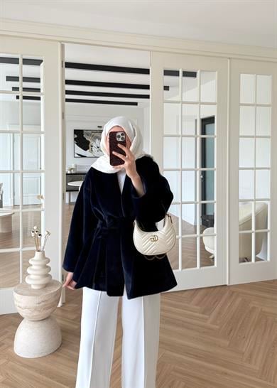 Geniş Yakalı Kaban Lacivert