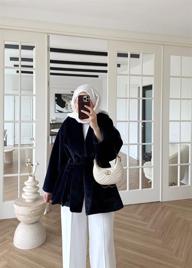 Geniş Yakalı Kaban Lacivert