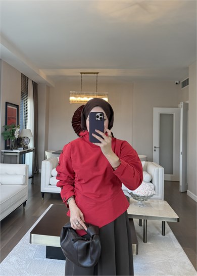 Kolu Düğme Detaylı Asimetrik Bluz Kırmızı