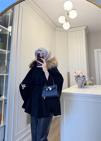 Kürk Şapkalı Kaşe Kaban Siyah