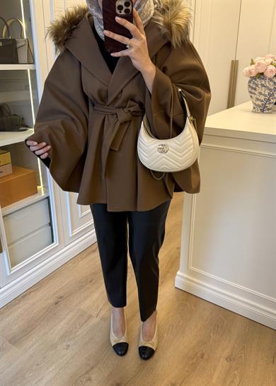 Kürk Şapkalı Kaşe Kaban Toprak