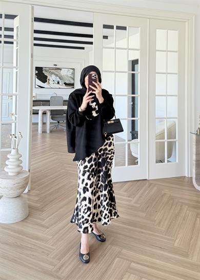 Leopar Etekli Takım Siyah