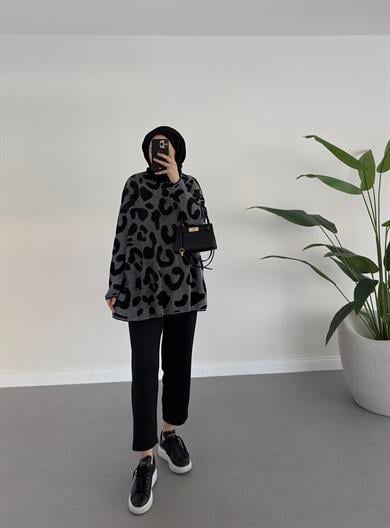 Leoparlı Simli Triko Siyah