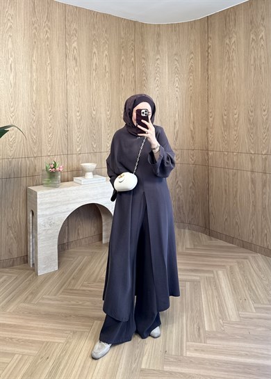 Liya Omuz Şallı Yırtmaçlı Takım Kahverengi