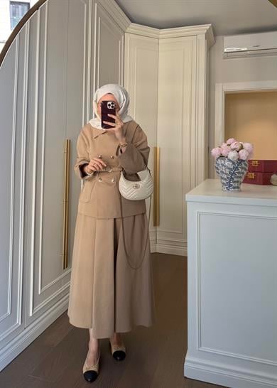 London Trenç Etekli Takım Camel