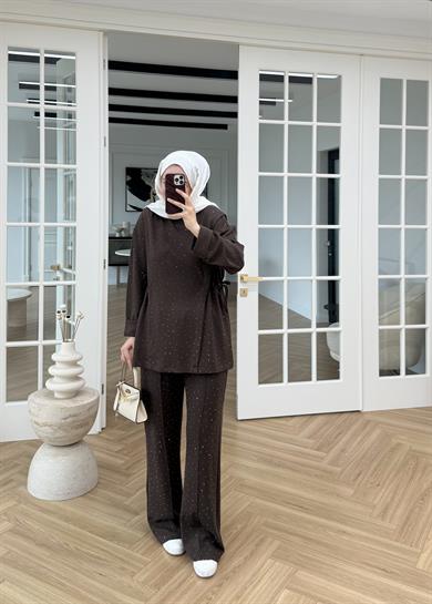 Monna Taşlı Oysh Takım Kahverengi