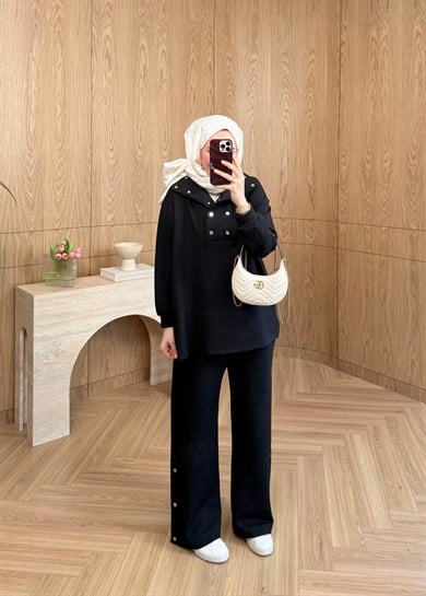 Ön Yakası Çıtçıtlı Oysh Takım Siyah