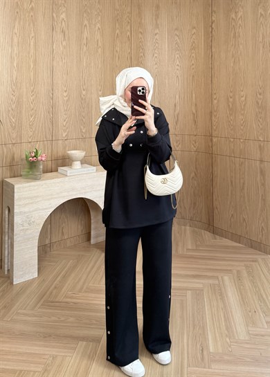 Ön Yakası Çıtçıtlı Oysh Takım Siyah