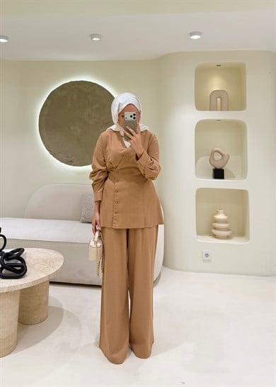 Pens Detaylı Keten Takım Camel
