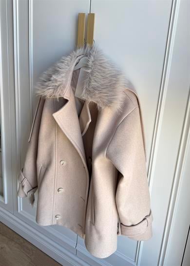 Premium Yakası Kürklü Kısa Kaban Taş