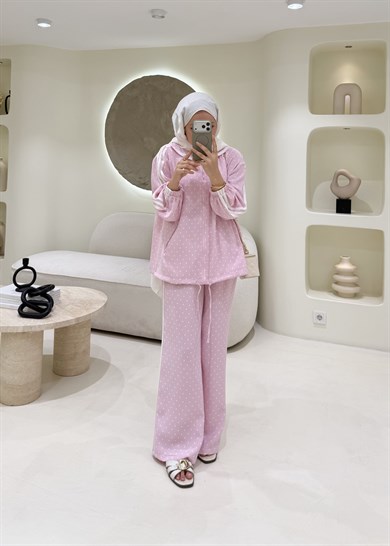 Puantiyeli Muadil Takım Pembe