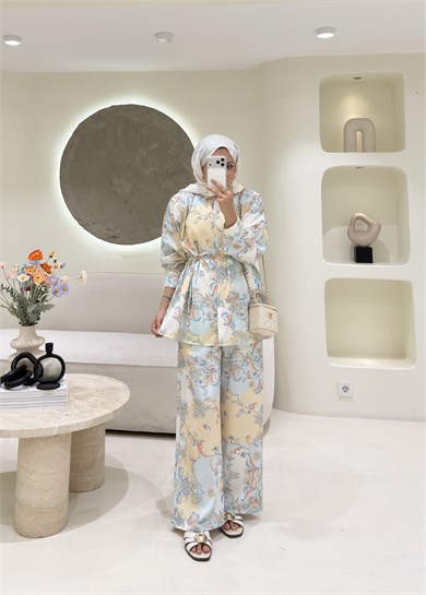 Sofia Desenli Takım Sarı