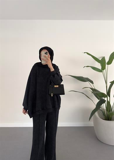 Soluk Efektli Takım Siyah