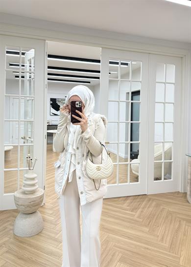 Tüvit Garnili Şişme Yelek Bej