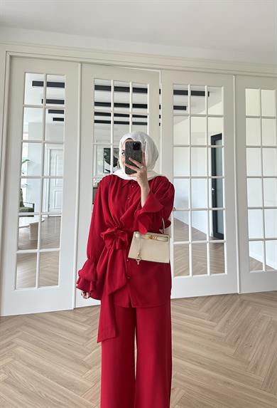 Volan Kol Çiçek Aksesuarlı Takım Kırmızı