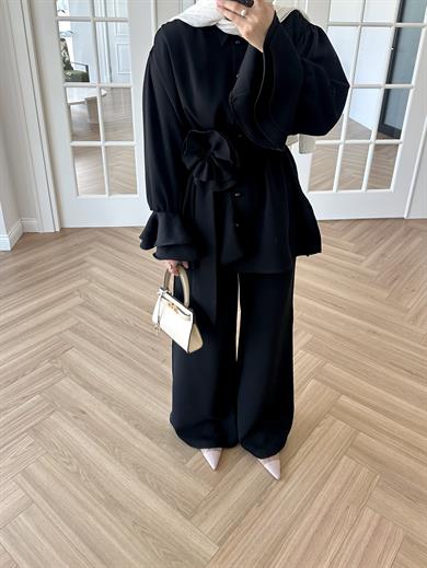 Volan Kol Çiçek Aksesuarlı Takım Siyah