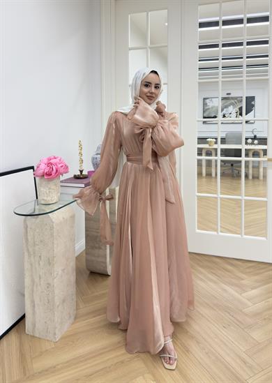 Yaka Kurdale Detaylı Elbise Somon