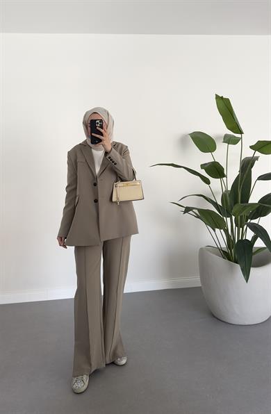 Yan Yırtmaçlı Krep Pantolon Vizon