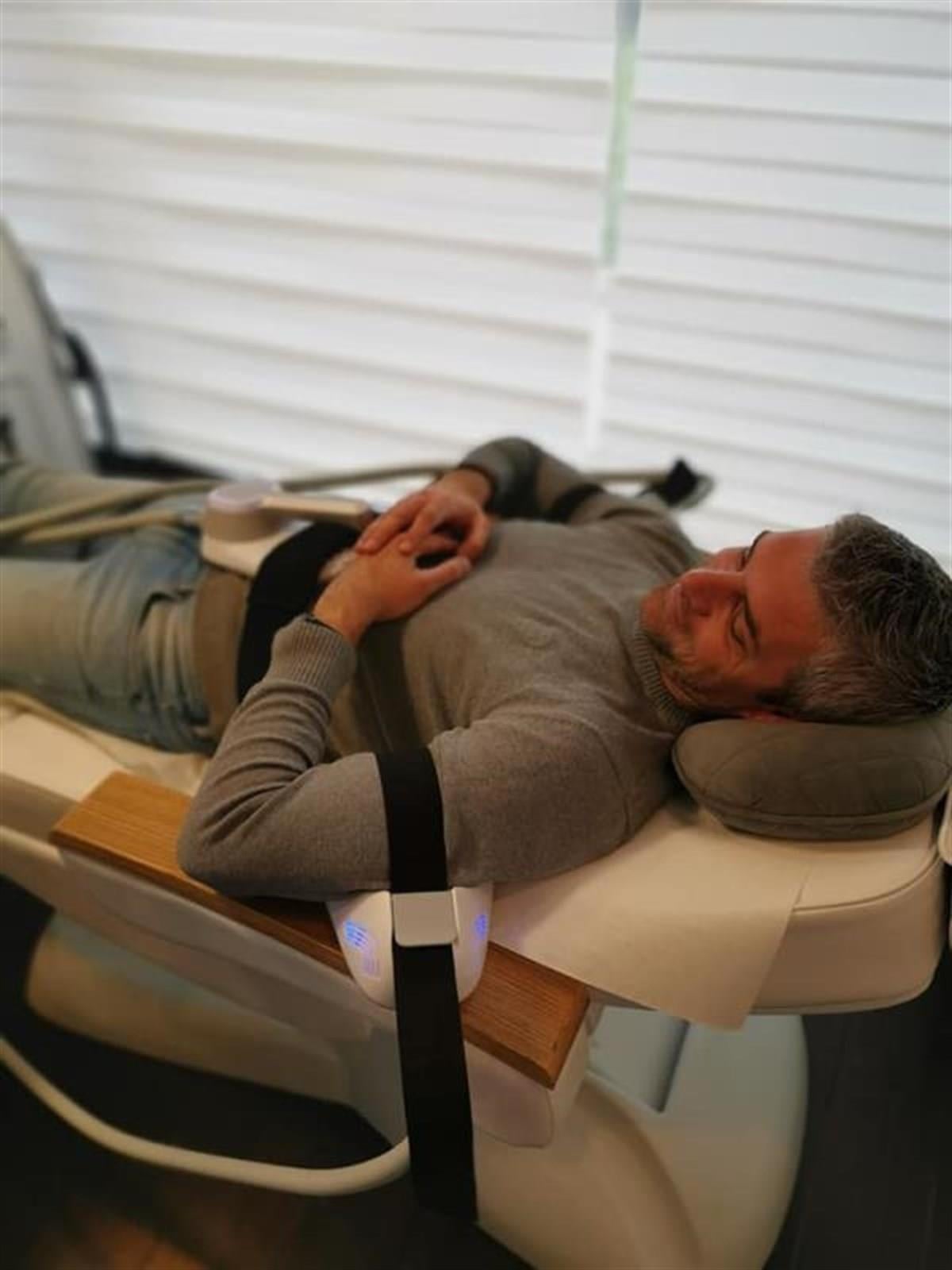 Body FIT EMS Cihazı 4 Başlıklı 200Hz 16 Tesla