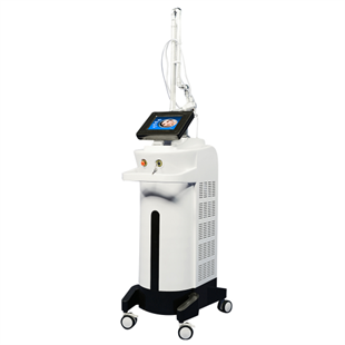 FOCUS SILVER FRAKSİYONEL CO2 LAZER CİHAZI