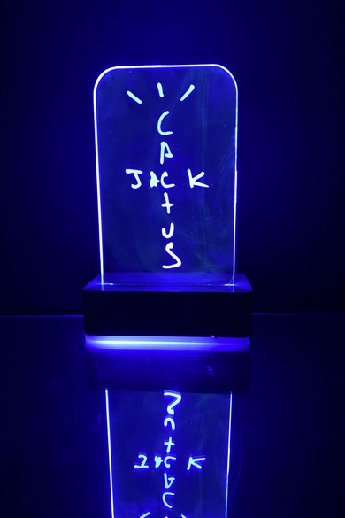 Travis Scott Cactus Jack Gece Lambası