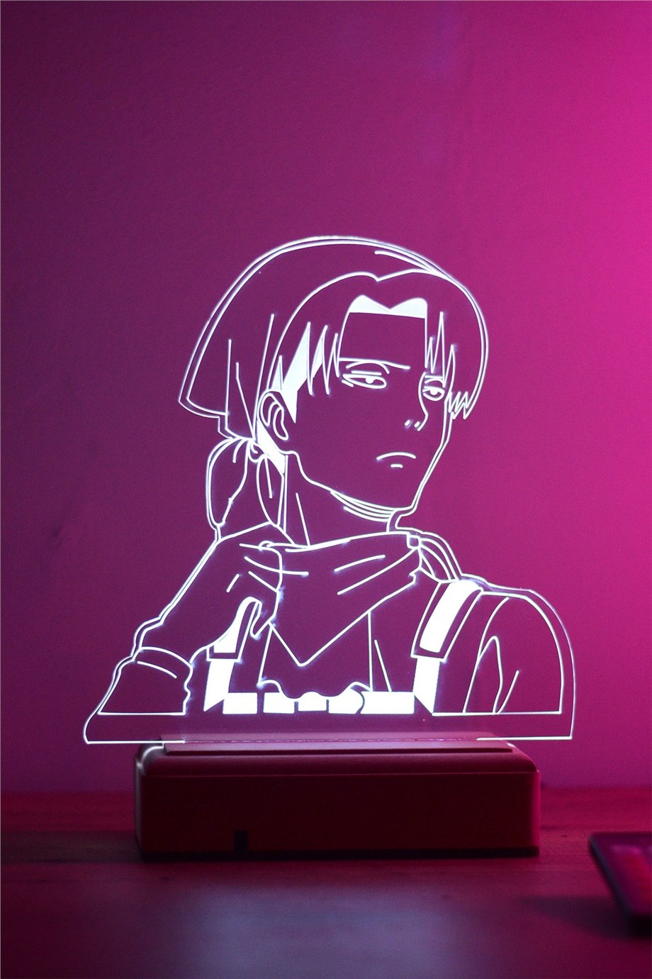 Attack Of Titan Levi Ackerman 16 Renk Gece Lambası